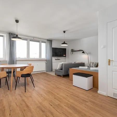 Szaserow 47-49 By Homeprime Varşova